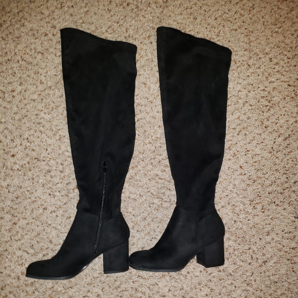 Knee-high Christian Siriano Boots